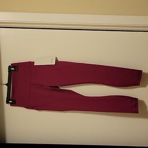 NWT: Lululemon Wunder Train HR Tight 25" Pockets